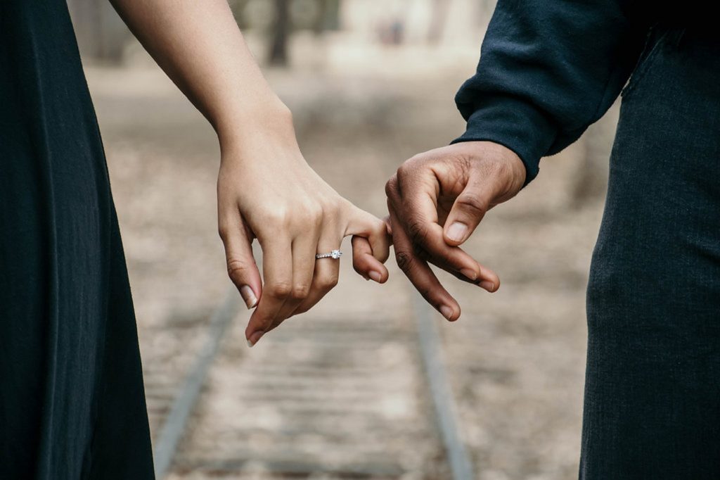 Don’t be a Another Divorce Statistic! Build a Non-Regrettable Marriage Starting Now! Loving Hands